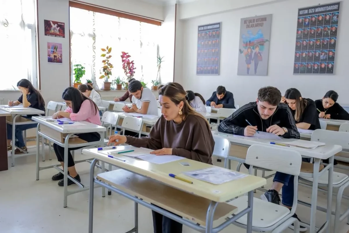 Magistraturaya qəbul imtahanının ikinci cəhdi keçirilib, bir nəfərdə telefon aşkarlanıb