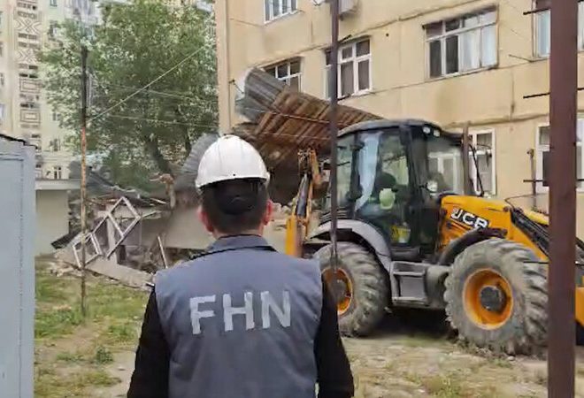 Sumqayıt şəhərində qanunsuz tikili sökülüb