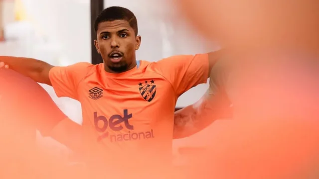 “Neftçi”dən ilk transfer həmləsi: Braziliyalı futbolçu hədəfdə