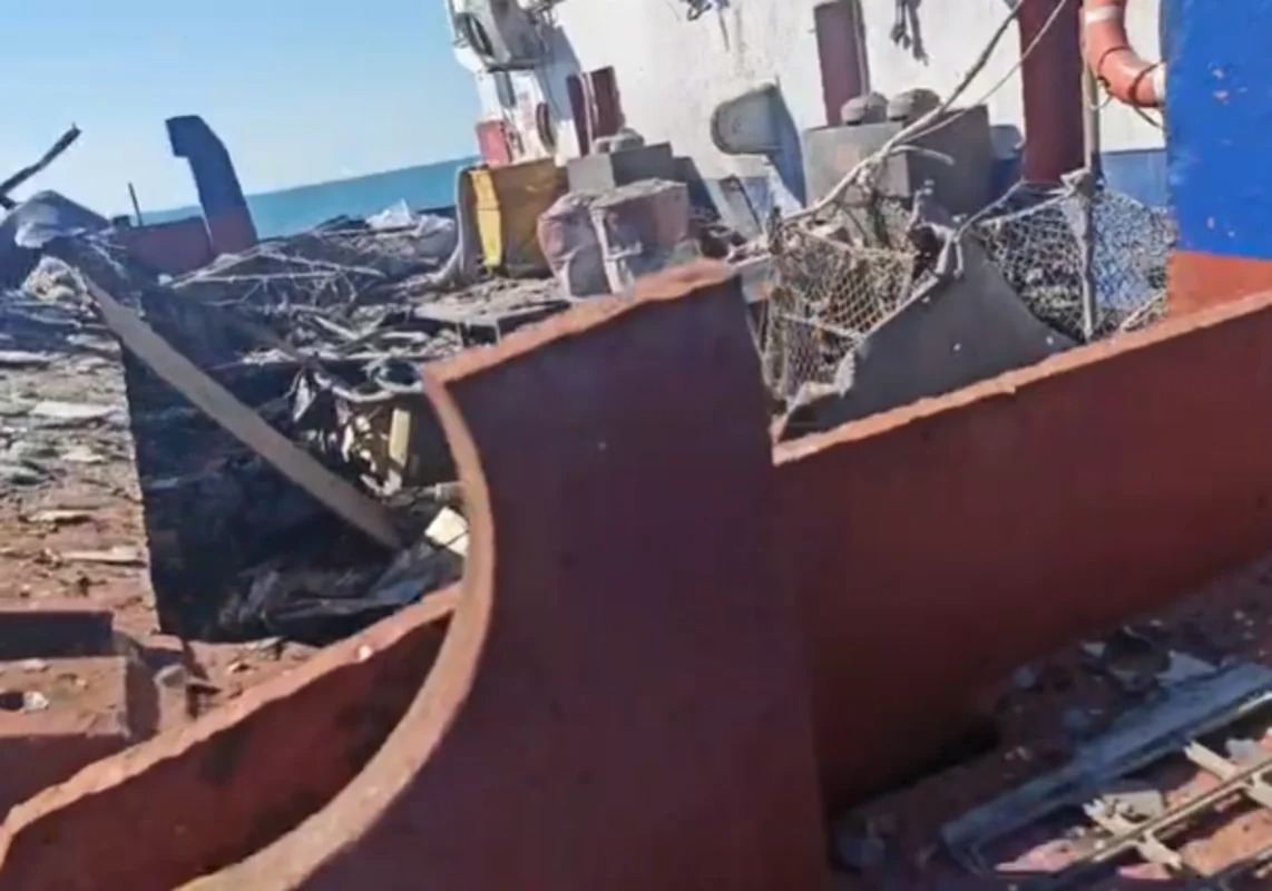 Azov dənizində azərbaycanlıların olduğu gəmiyə dron hücumu: Beş soydaşımız HƏLAK OLDU
