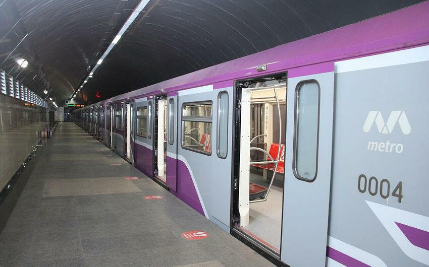 Metronun Bənövşəyi xətti üzrə yay qrafikinə keçilir
