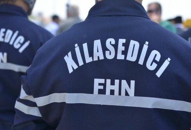 Evdə köməksiz vəziyyətdə qalan azyaşlı xilas edildi