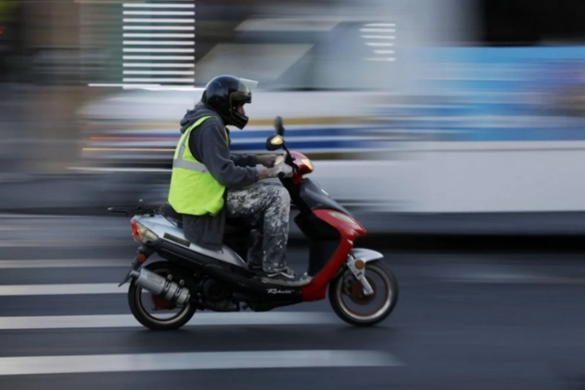 Moped sürücüləri üçün yeni tələblər müəyyənləşir