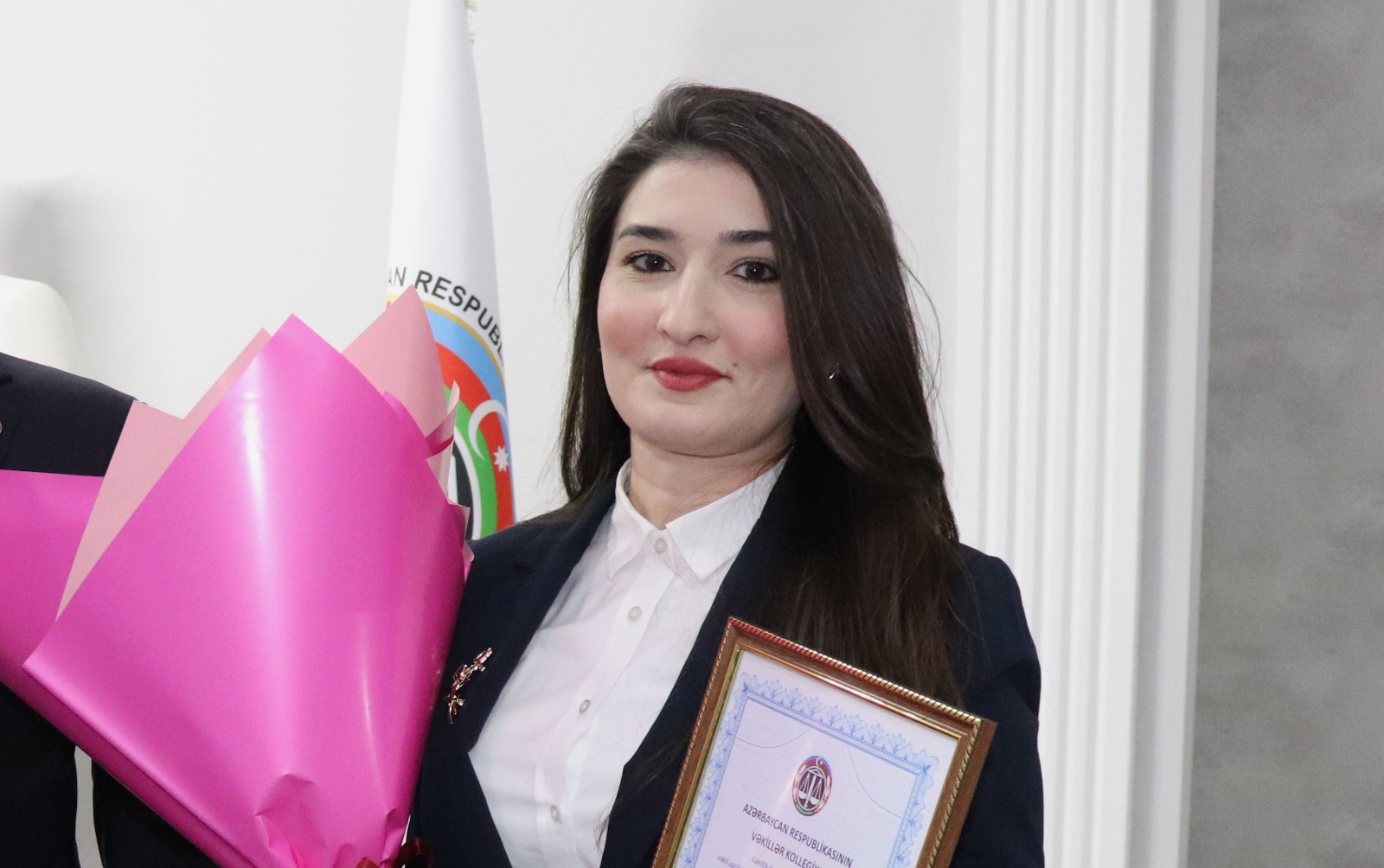 Azərbaycanda hakimə qarşı hörmətsizlik edən şəxs həbs olundu