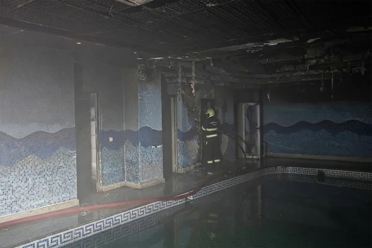 Bakıda məşhur hoteldə YANĞIN: Qonaqlar təxliyə edildilər