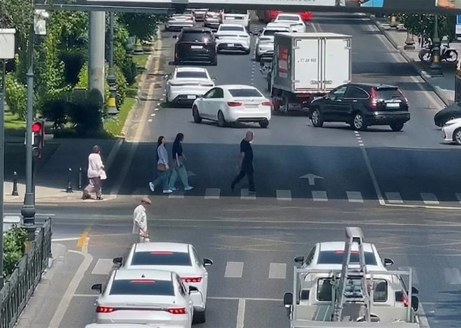 Bakıda iki parkın kəsişməsində yeni piyada işıqforları quraşdırılıb