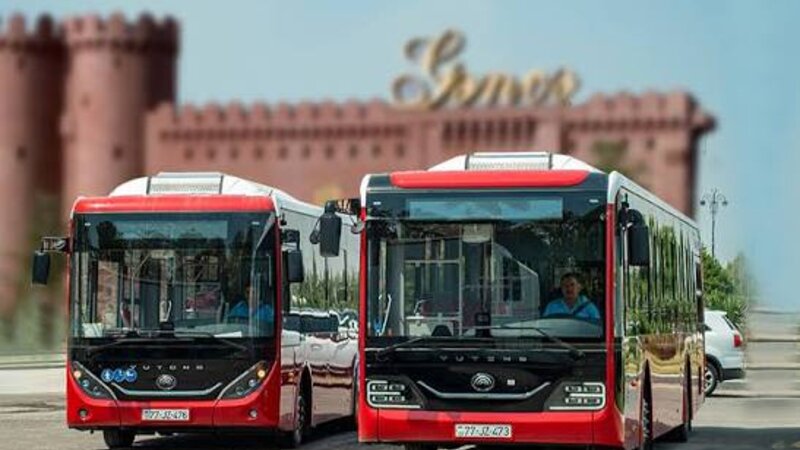 Gəncədə sərnişin “BakuBus”dan yıxılaraq xəsarət alıb