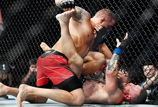 5 illik fasilədən sonra UFC-yə qayıdan Makqreqor ilk raundda məğlub oldu