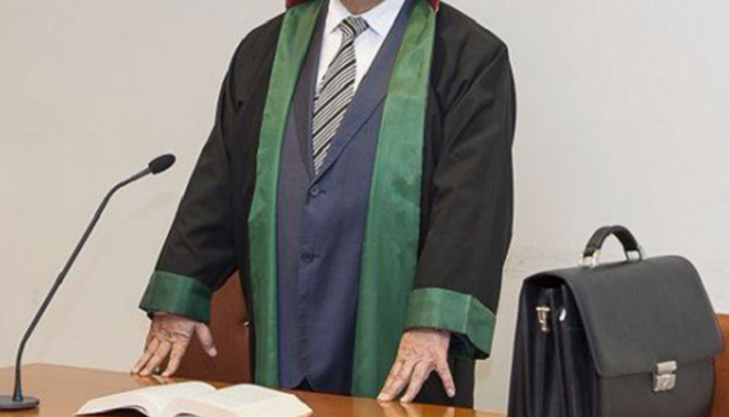 1 vəkil kollegiyadan xaric olunub, dördü cərimələnib