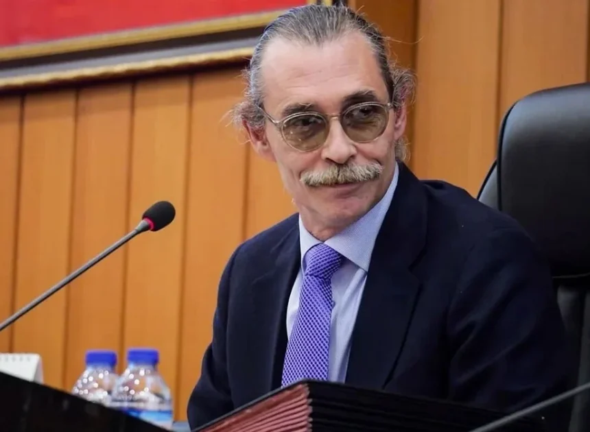 Erdal Beşikçioğlu həbs edilib
