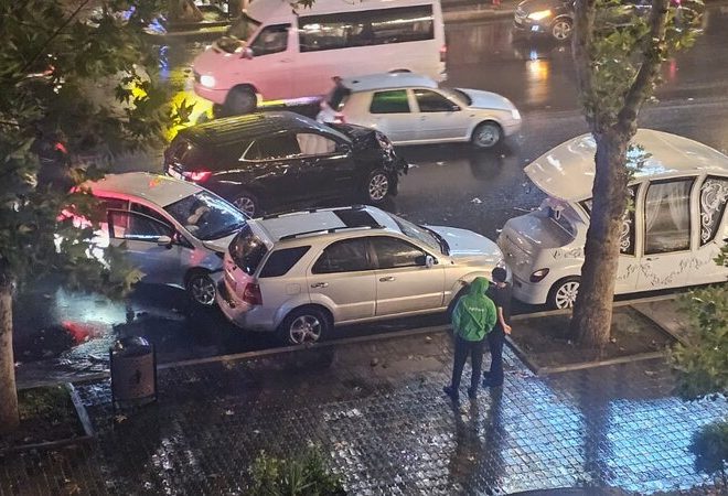 Gəncədə zəncirvari qəza baş verib