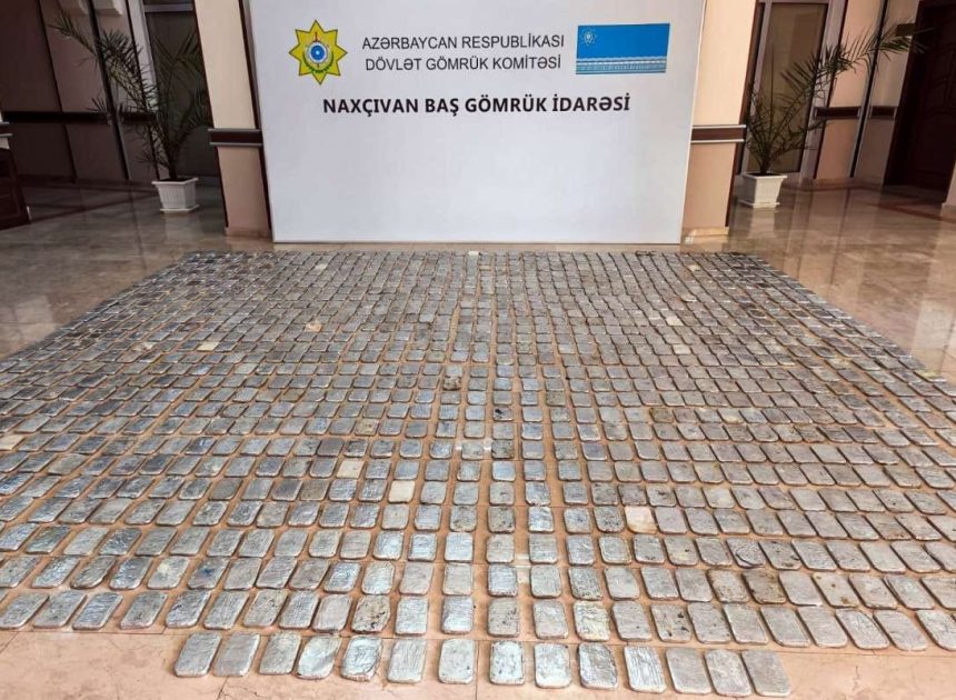 “Şahtaxtı” gömrük postunda 112 kiloqramdan artıq heroinin keçirilməsinin qarşısı alınıb