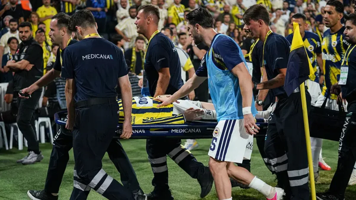 “Fənərbağça” başından xəsarət alan Kerem Aktürkoğlunun durumunu açıqlayıb