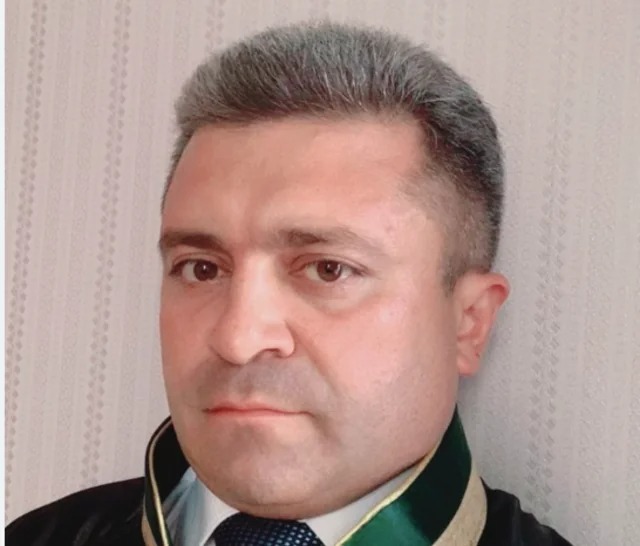 Vəkil Elşad Məmmədov saxlanıldı