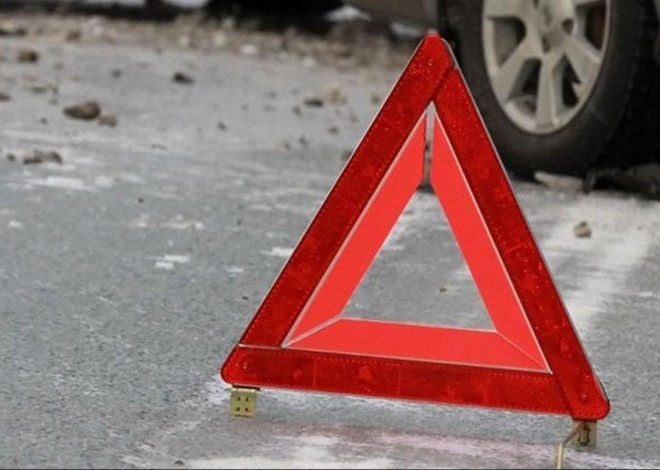 Şəmkirdə yük maşını ilə minik avtomobili toqquşub, xəsarət alanlar var