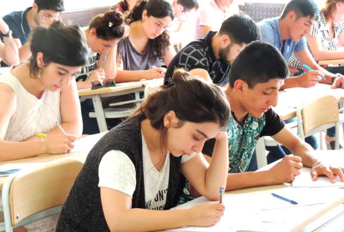 Magistraturanın boş qalan plan yerlərinə qəbul BAŞLADI