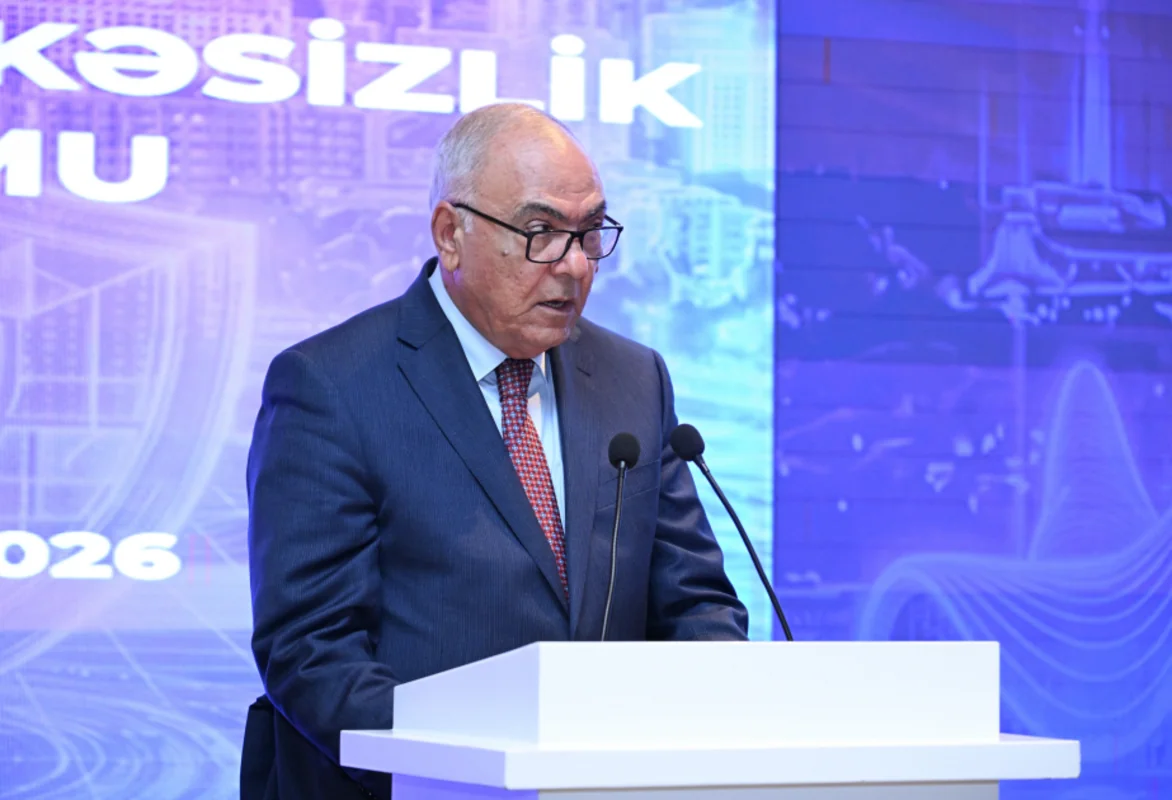 Prezident ona “general-leytenant” ali hərbi rütbəsi verdi