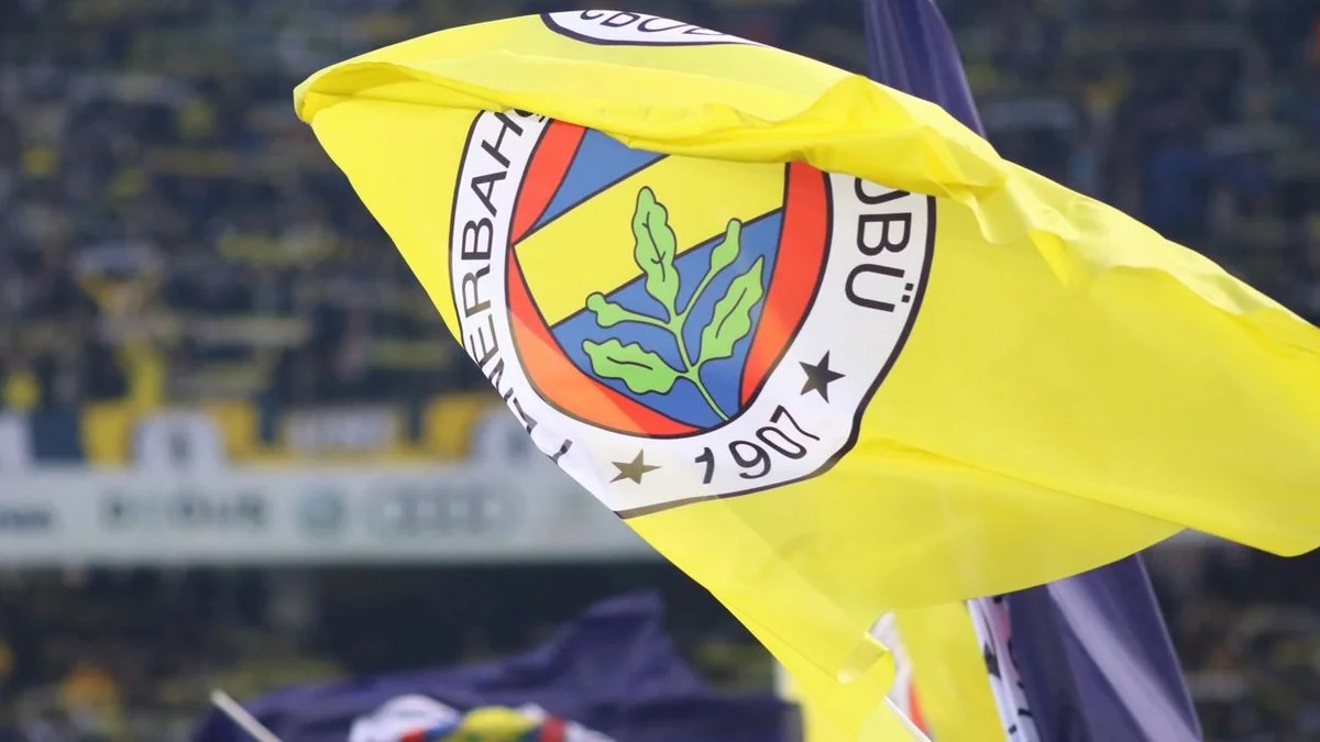 UEFA “Fənərbağça”ya və futbolçularına qarşı intizam işi açıb
