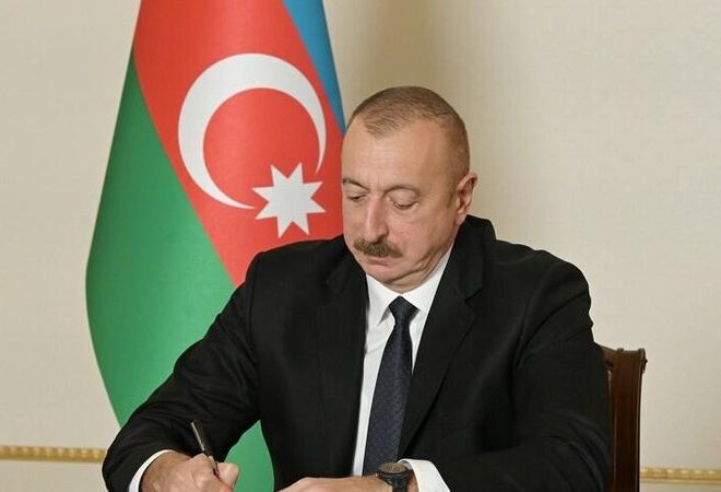 Prezident büdcədənkənar vəsaitlərdən istifadə ilə bağlı fərman imzaladı
