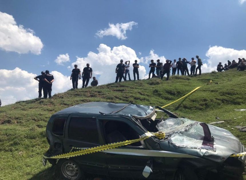 Göygöldə avtomobil aşıb, 3 nəfər xəsarət alıb