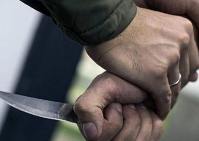 Market işçiləri arasında dava: Bıçaqlanan var