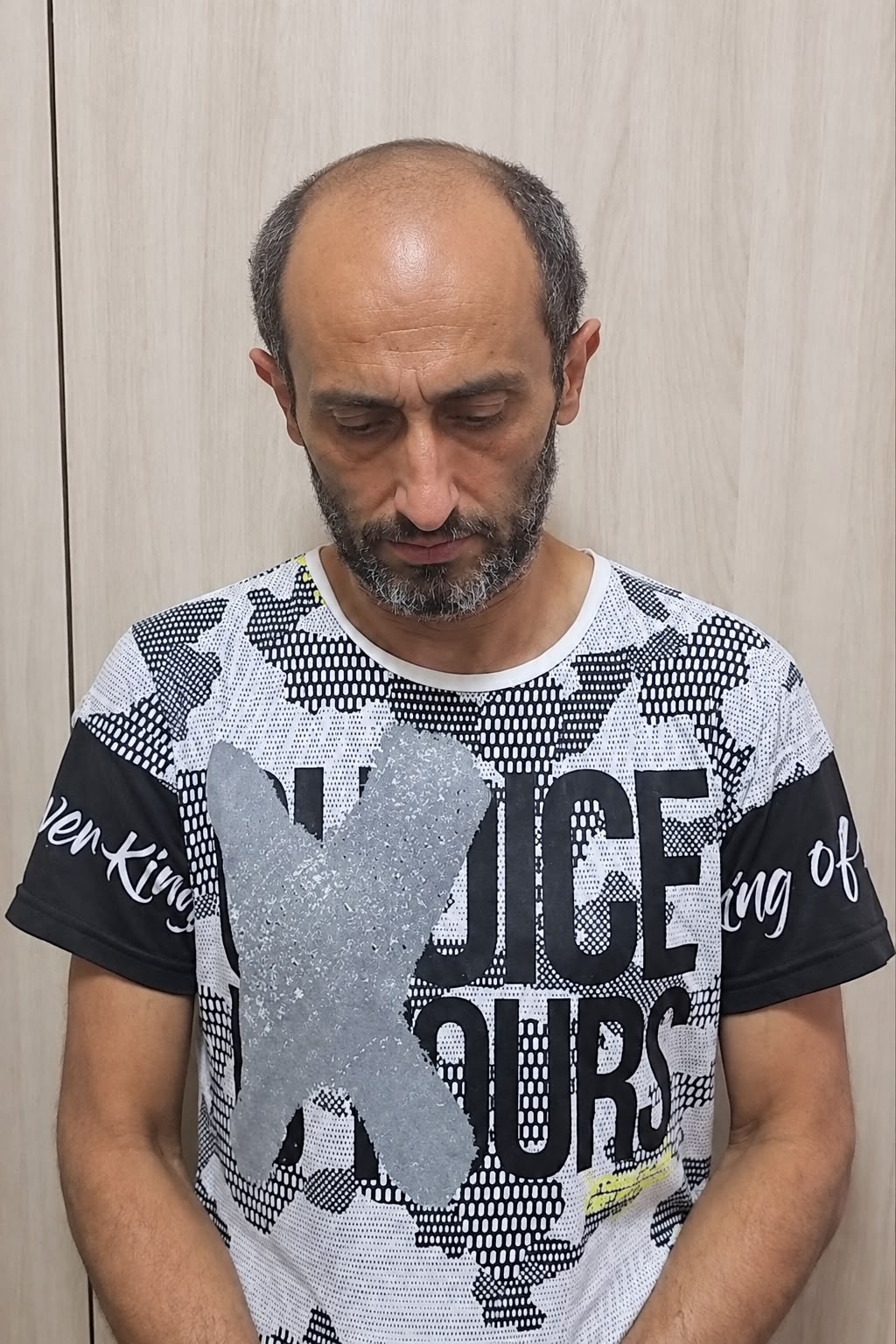 Təqaüdçüləri kömək etmək adı ilə talayan şəxs saxlanılıb
