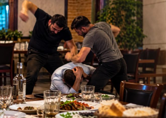 Yeyib-içəndən sonra dostlarını döyüb öldürdülər