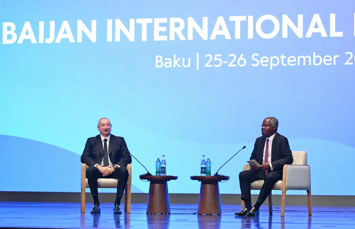 Prezident: “Bəzi ənənəvi təchizat zəncirləri müəyyən risklərlə üzləşir”