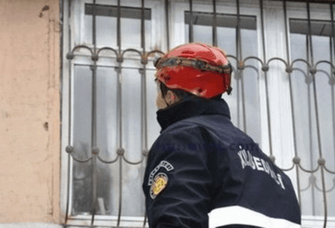 Evdə köməksiz vəziyyətdə qalan şəxslər xilas edildi