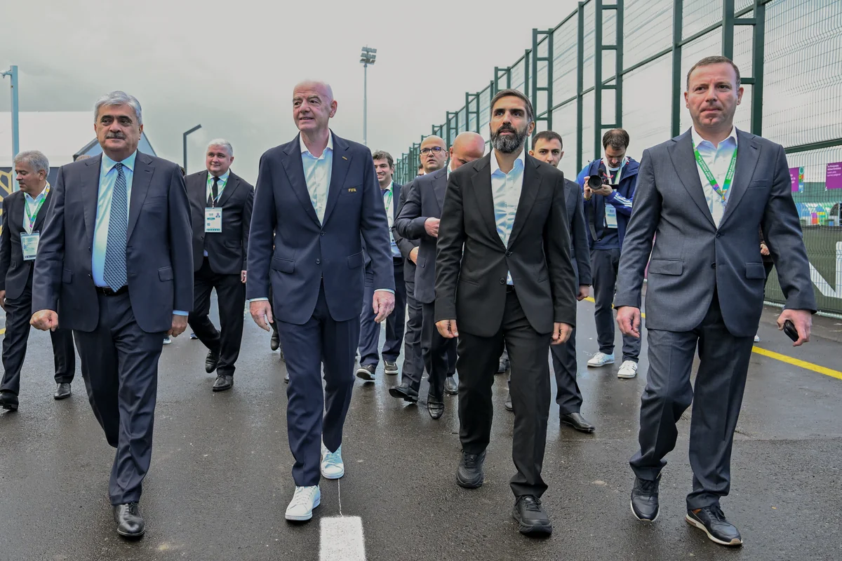 FIFA U-15 dünya çempionatına start verildi: Rəsmilərin Hövsan Yarış Kompleksinə səfəri baş tutub