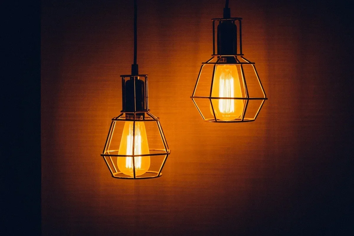 Biləsuvarda elektrik enerjisinin verilişi bərpa olunub