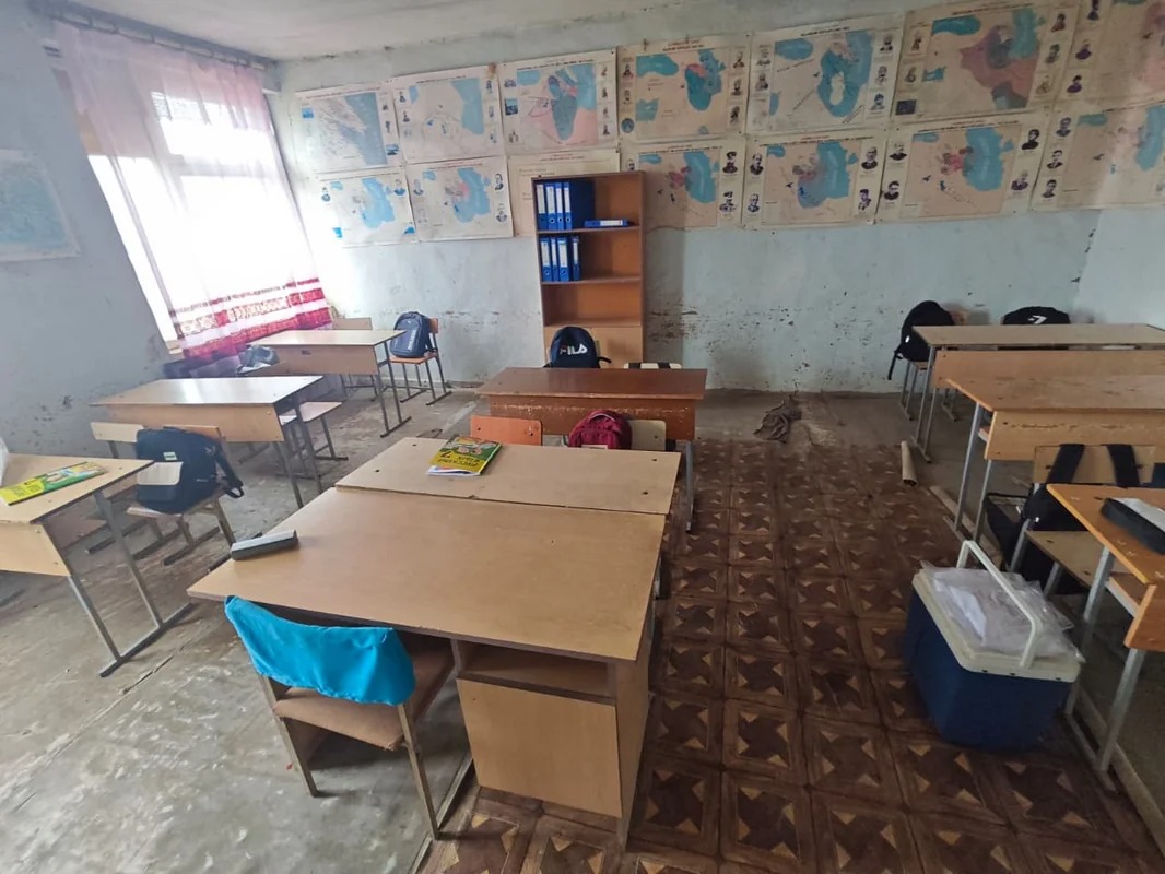 Beyləqandakı məktəbdə kütləvi zəhərlənmə baş verib