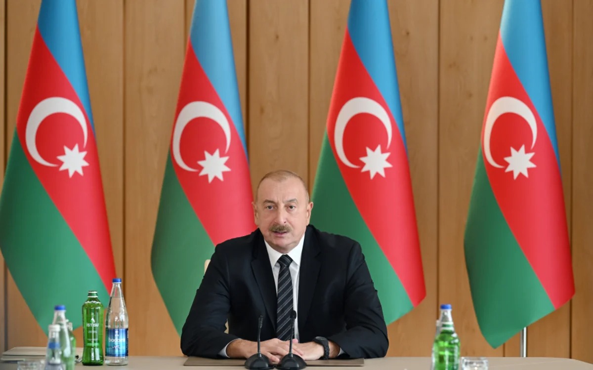 Prezident: “Azərbaycan Asiya ilə Avropa arasında yerləşən ölkə kimi bağlantılarda öz rolunu oynayır”