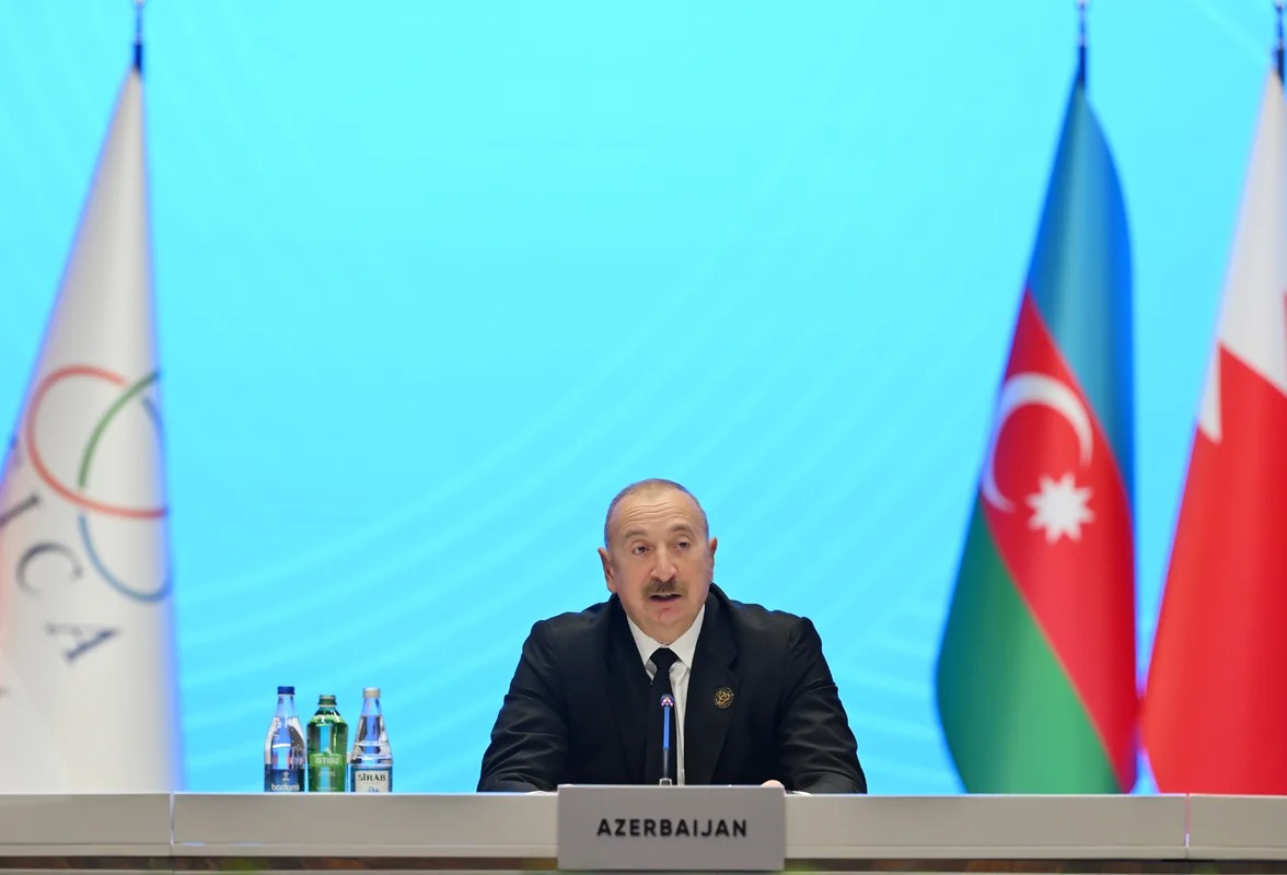 İlham Əliyev AQEM-in Zirvə Toplantısında torpaqlarımızın işğaldan azad edilməsi məsələsinə toxunub