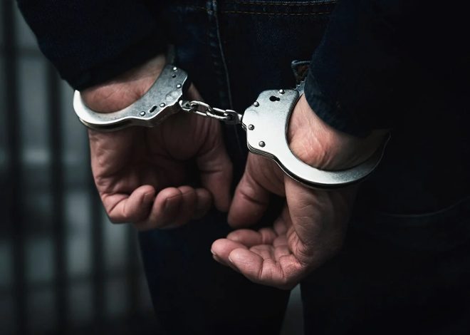 Rusiyada ömürlük məhbus poçt xidmətini məhkəməyə verərək təzminat qazandı