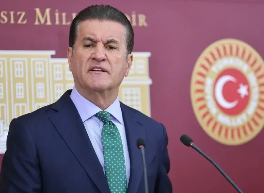 İntim videoları yayılan türkiyəli deputat istefa verdi
